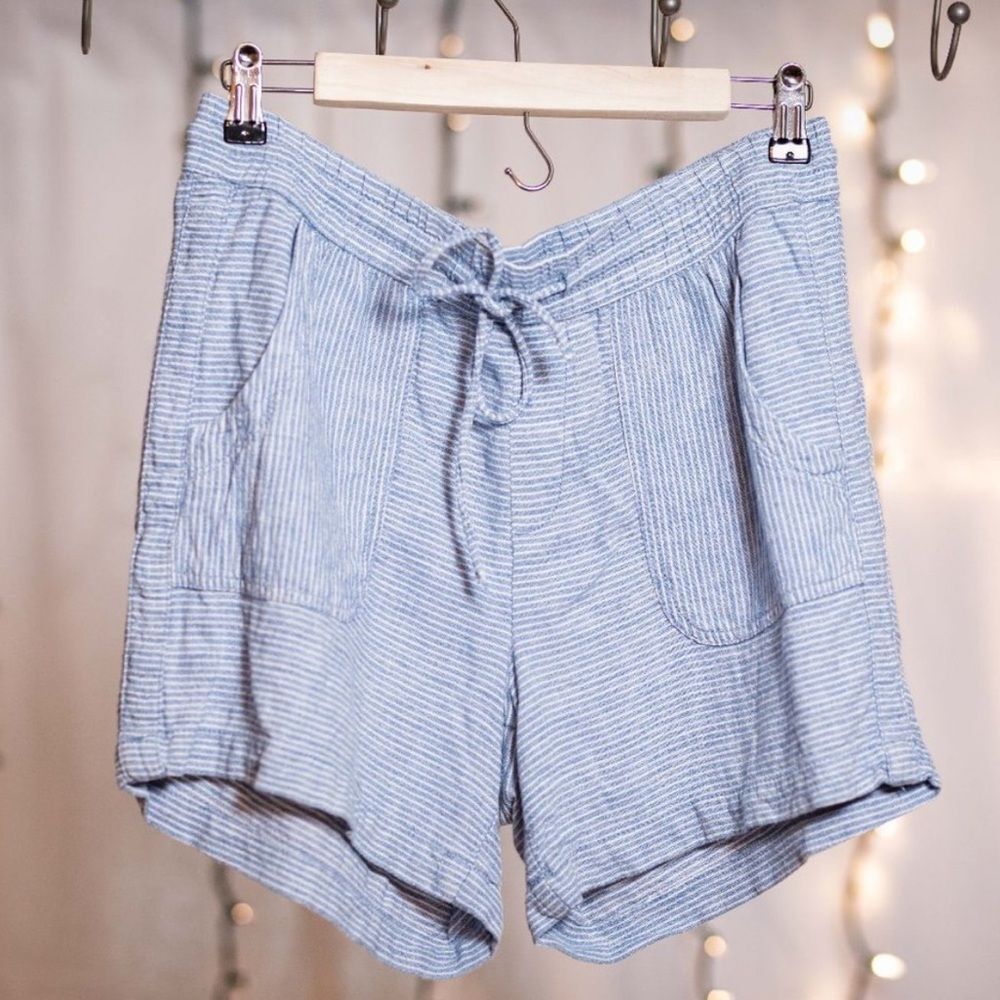 Faded Glory Seersucker Striped Blue & White Pinstripe Linen Blend Shorts Size 10